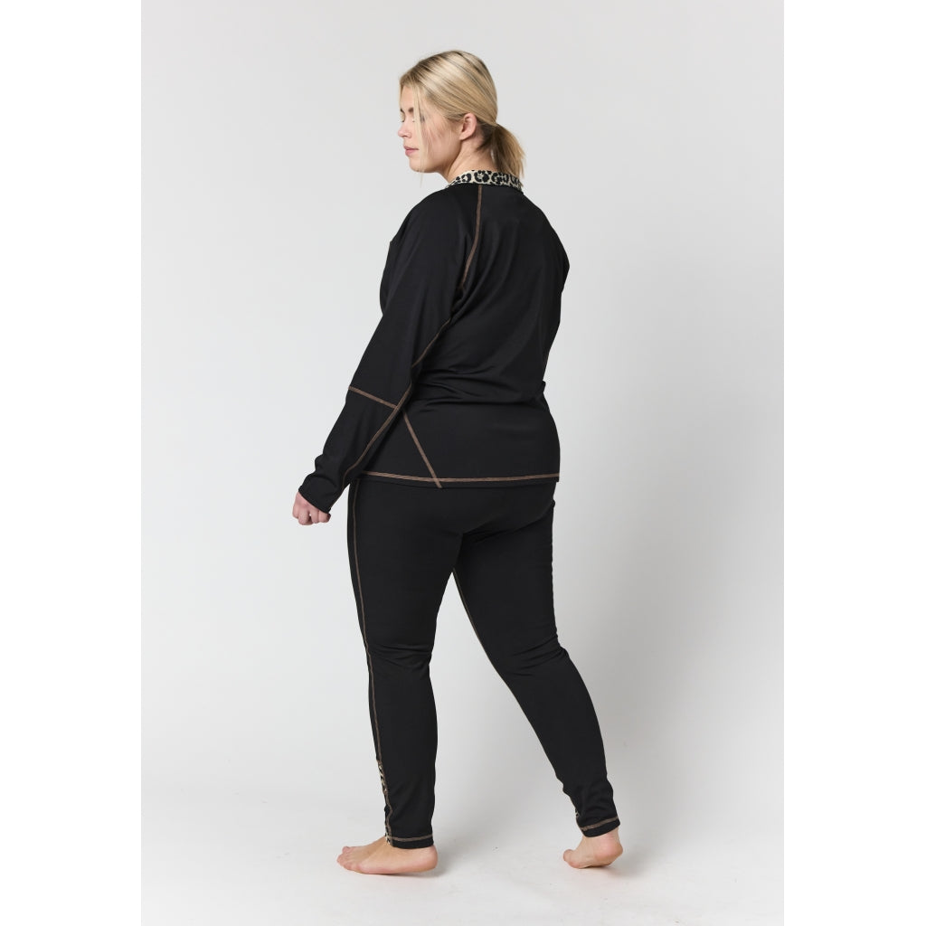 Studio SActive wear Jacket Jacket Black with leo print