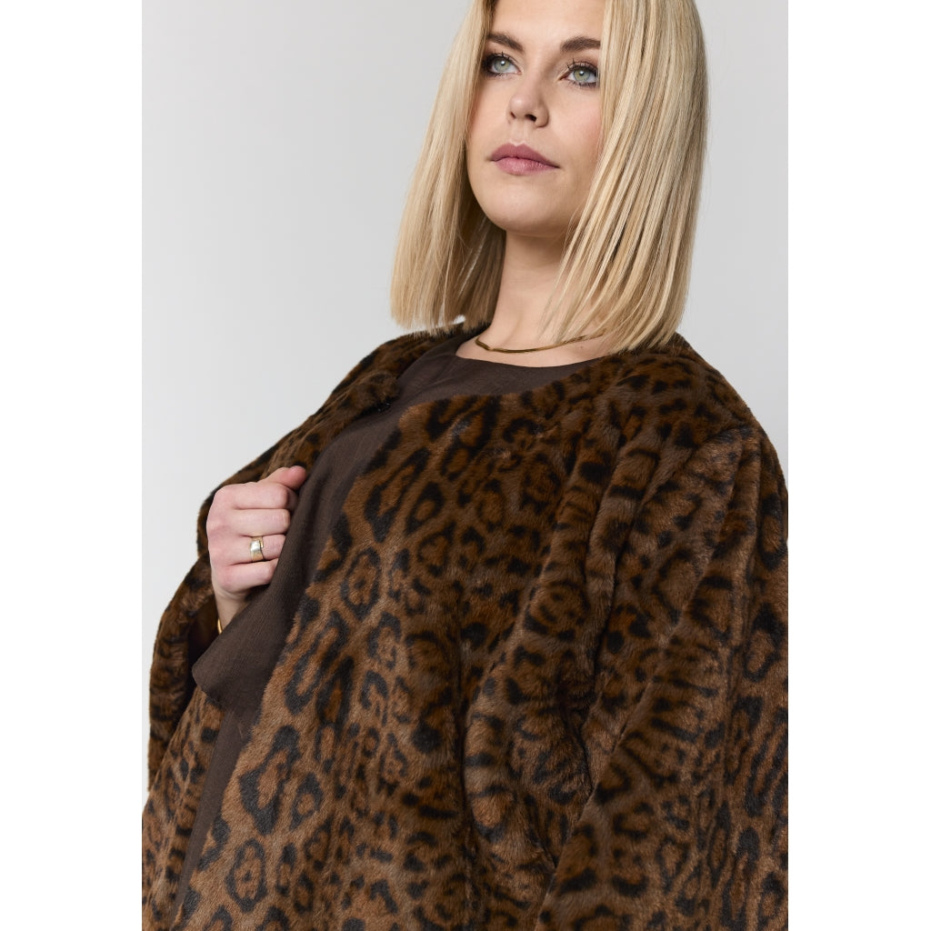 Studio SBetina Jacket Jacket Brown Leoprint