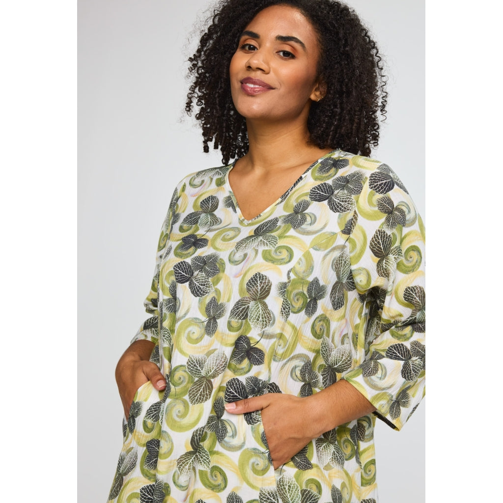 Studio SBirgitte Dress Dress Off white + green flowers