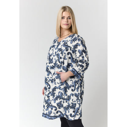 Studio SBirgitte Dress Dress White with blue black board fabric