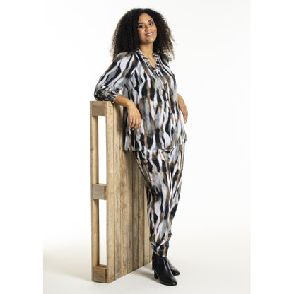 Studio SBonni Shirt Shirt Black with grey/sand skies