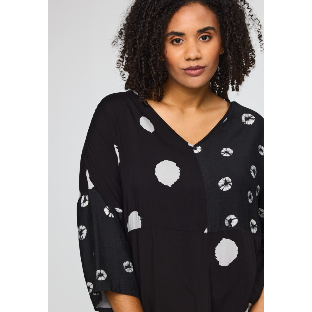 Studio SCara Dress Tunic Black with dots