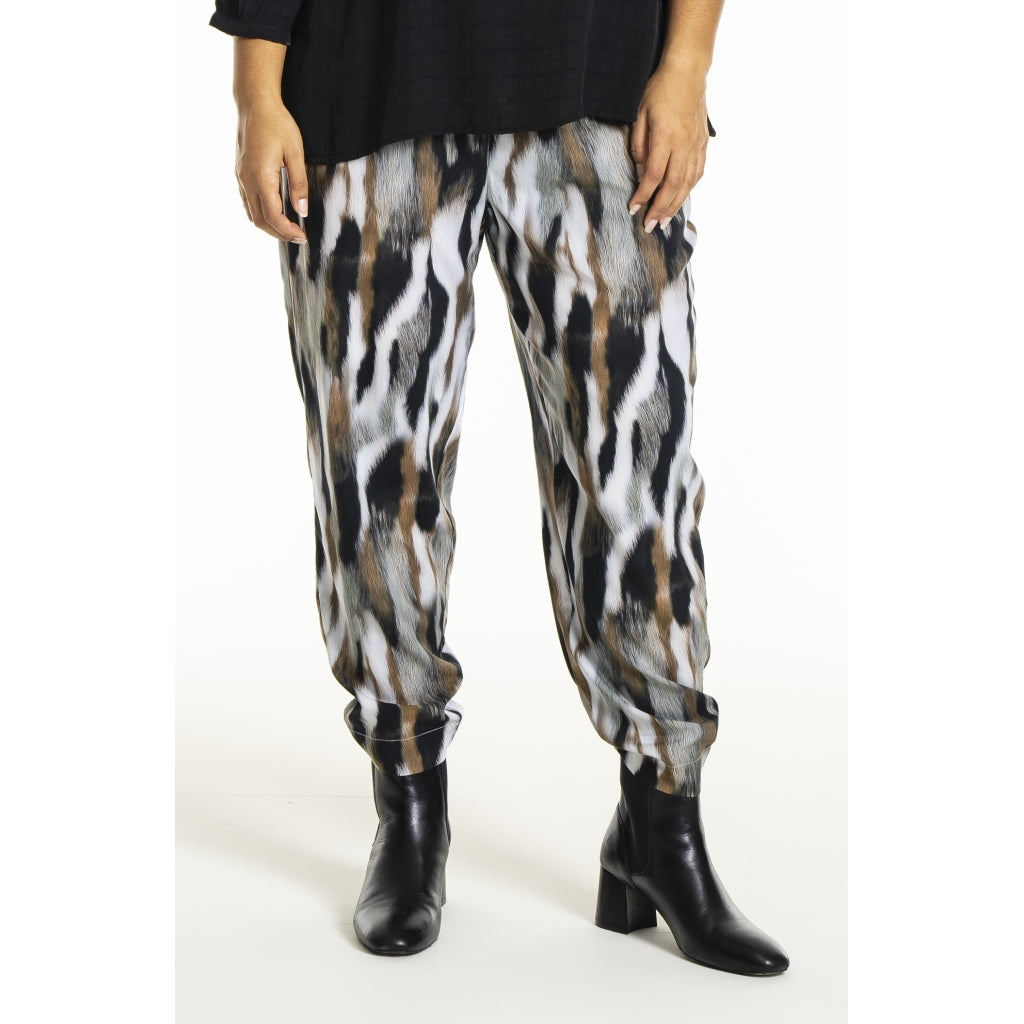 Studio SChristine Trousers WITHOUT elastic in legs Trousers Black with grey/sand skies