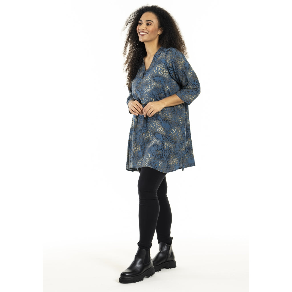 Studio SElma Shirt Shirt Blue gold leo