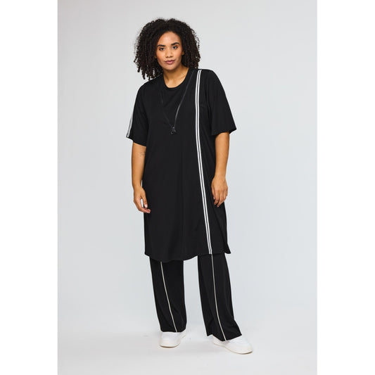 Studio SFenja Dress with white tape Dress Black