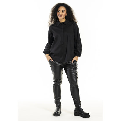 Studio SHasel Fake leather pants Pants Black