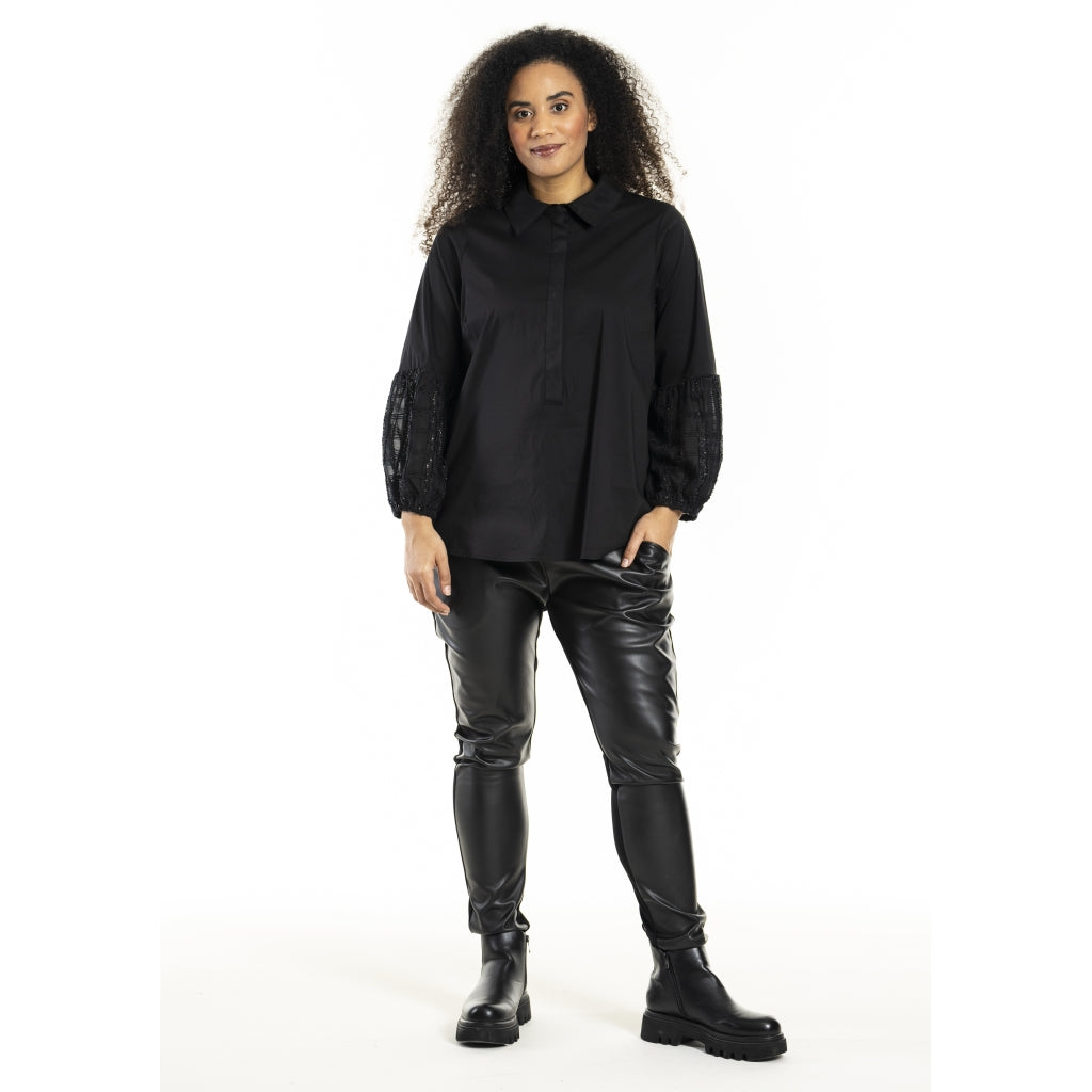 Studio SHasel Fake leather pants Pants Black