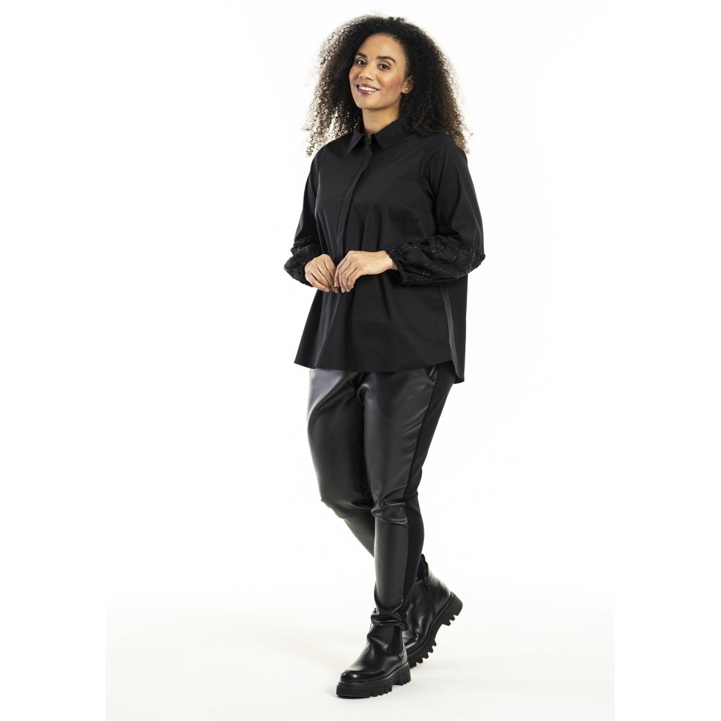 Studio SHasel Fake leather pants Pants Black