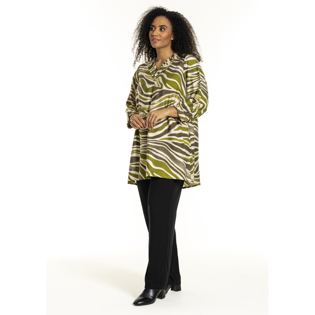 Studio SIlsa Tunic Tunic Offwhite with green pattern