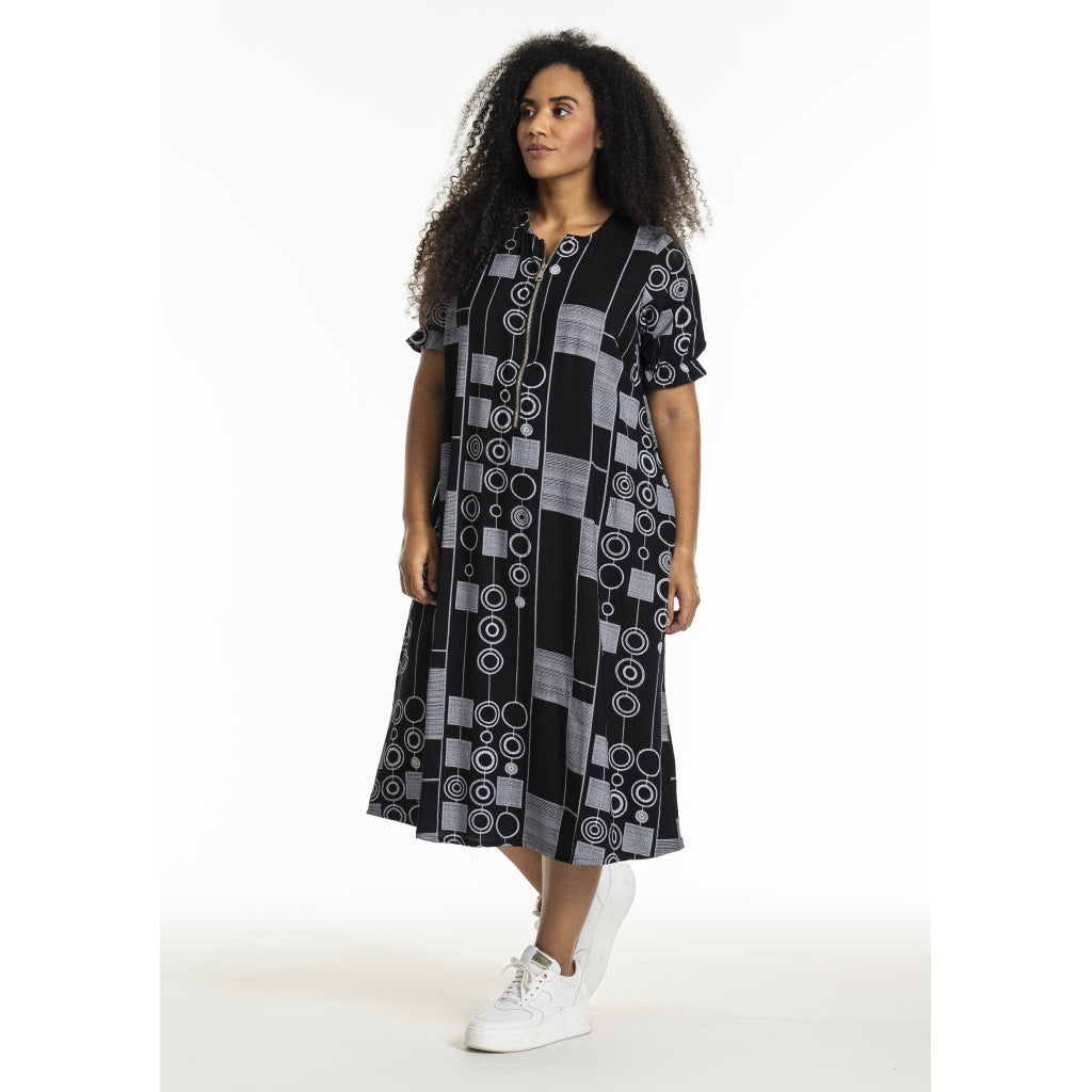 Studio SJetta Spencer Spencer Black with white patterns