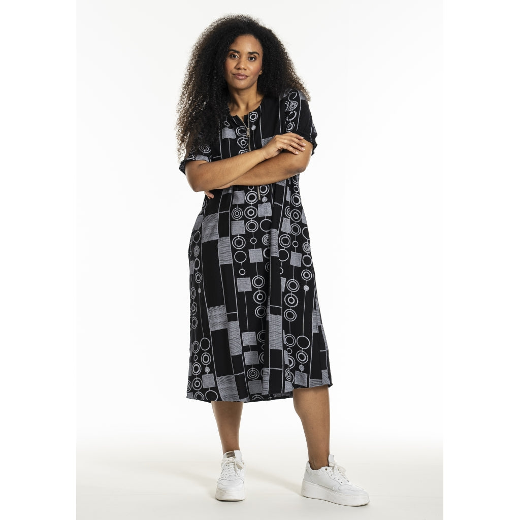 Studio SJetta Spencer Spencer Black with white patterns