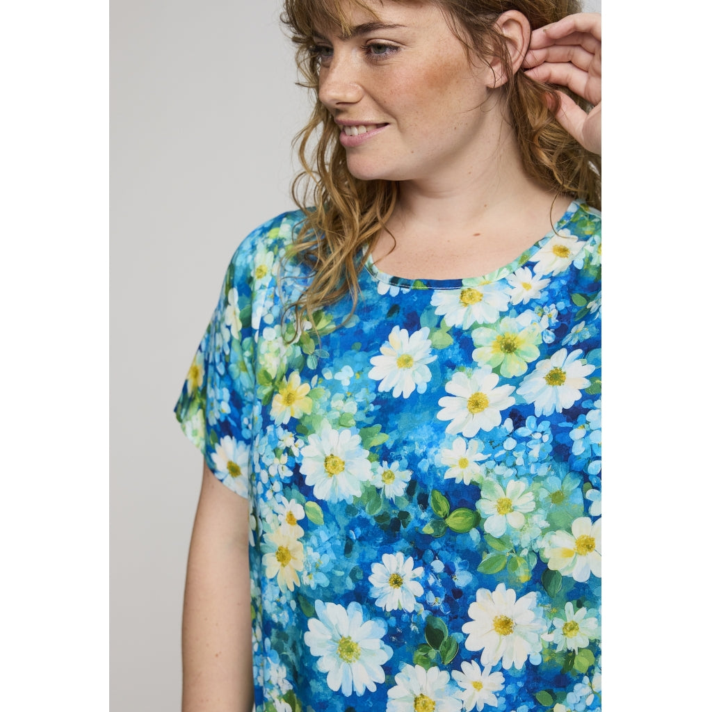 Studio SKimma Blouse Blouse Blue garden with white flowers