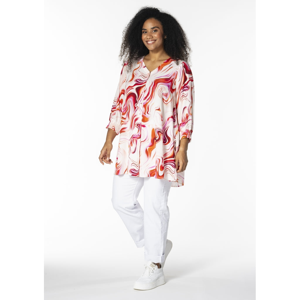 Studio SKinna Shirt Shirt White with orange pink abstract patterns