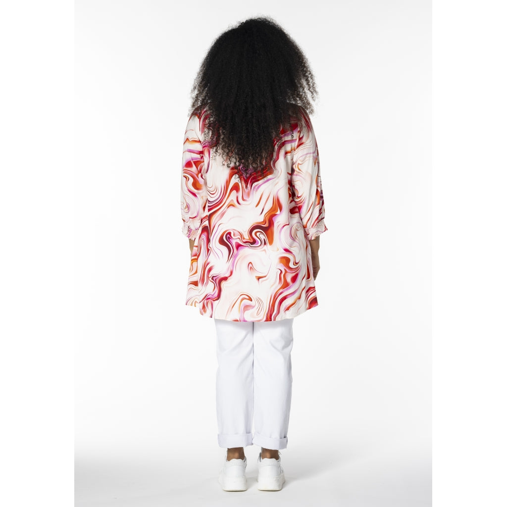 Studio SKinna Shirt Shirt White with orange pink abstract patterns
