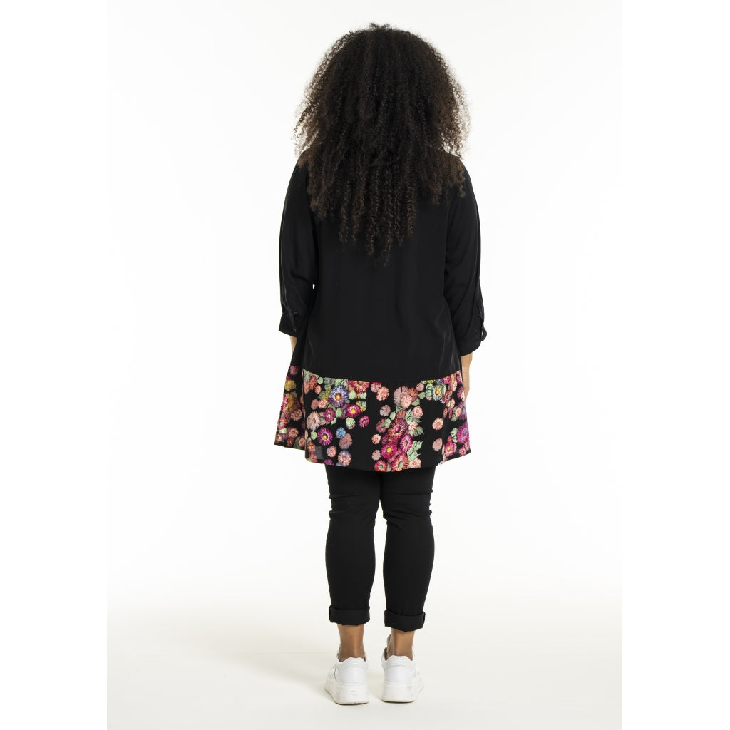 Studio SLisan Shirt Shirt Black with multicolor flowers