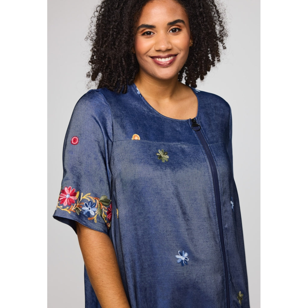 Studio SNoella Dress Dress Blue denim with red embroidery