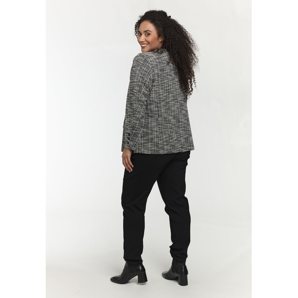 Studio SNora Jacket Jacket Black with wide chanell checks