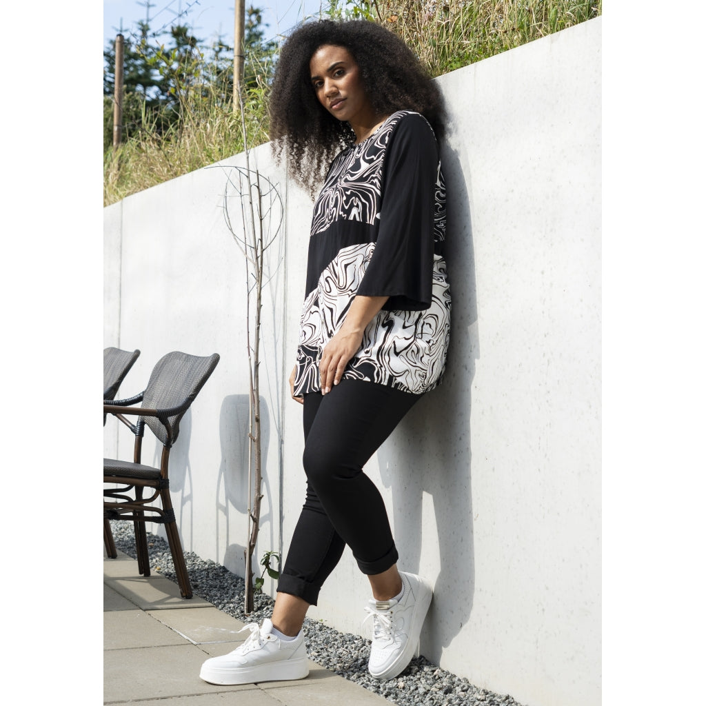 Studio SSophie Tunic Tunic Black with white zebra