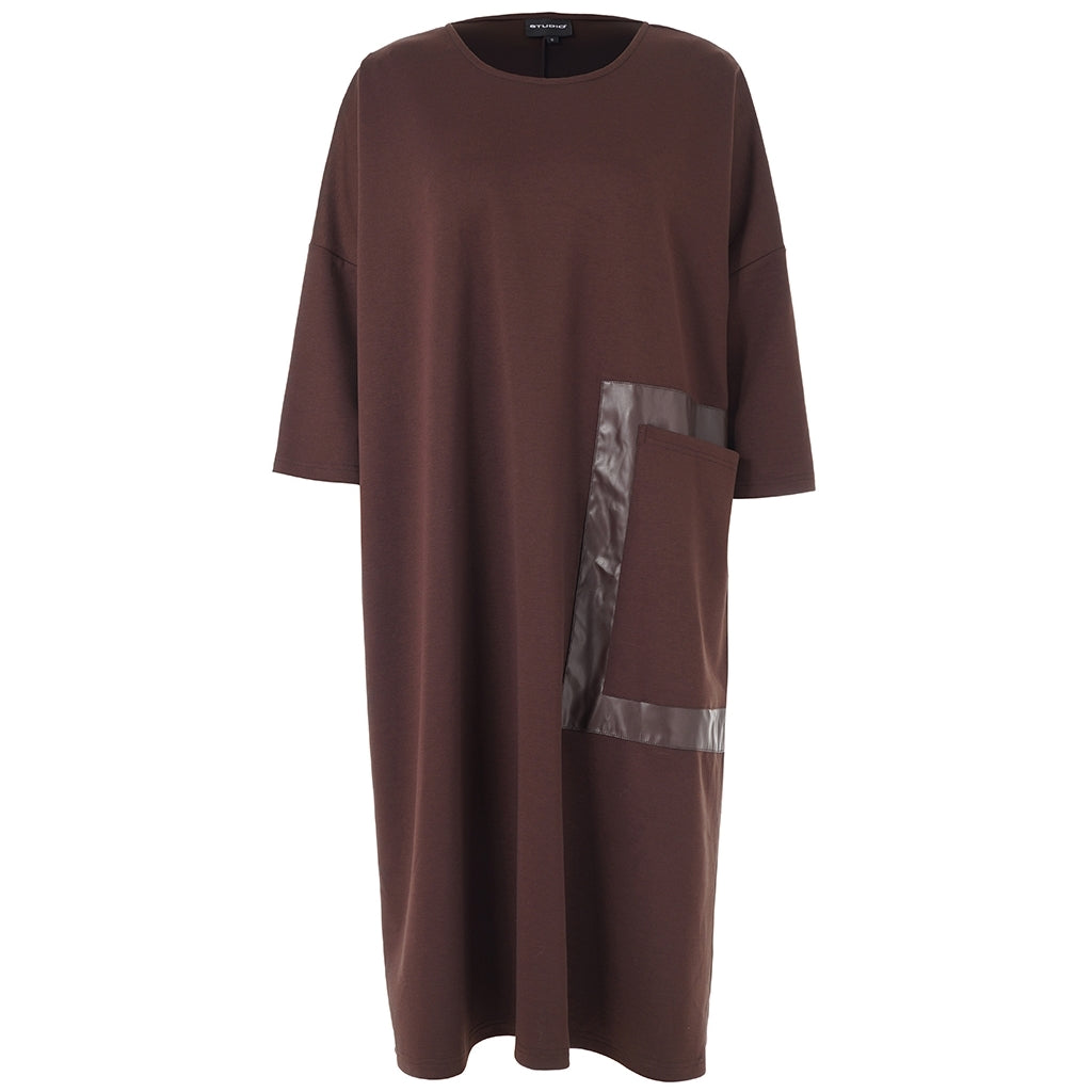 Studio STahlia Dress with leather pocket Dress Brown