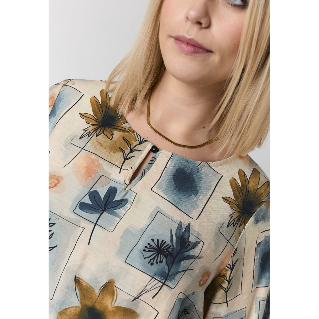 Studio SYvonne Tunic Tunic Sand with square details