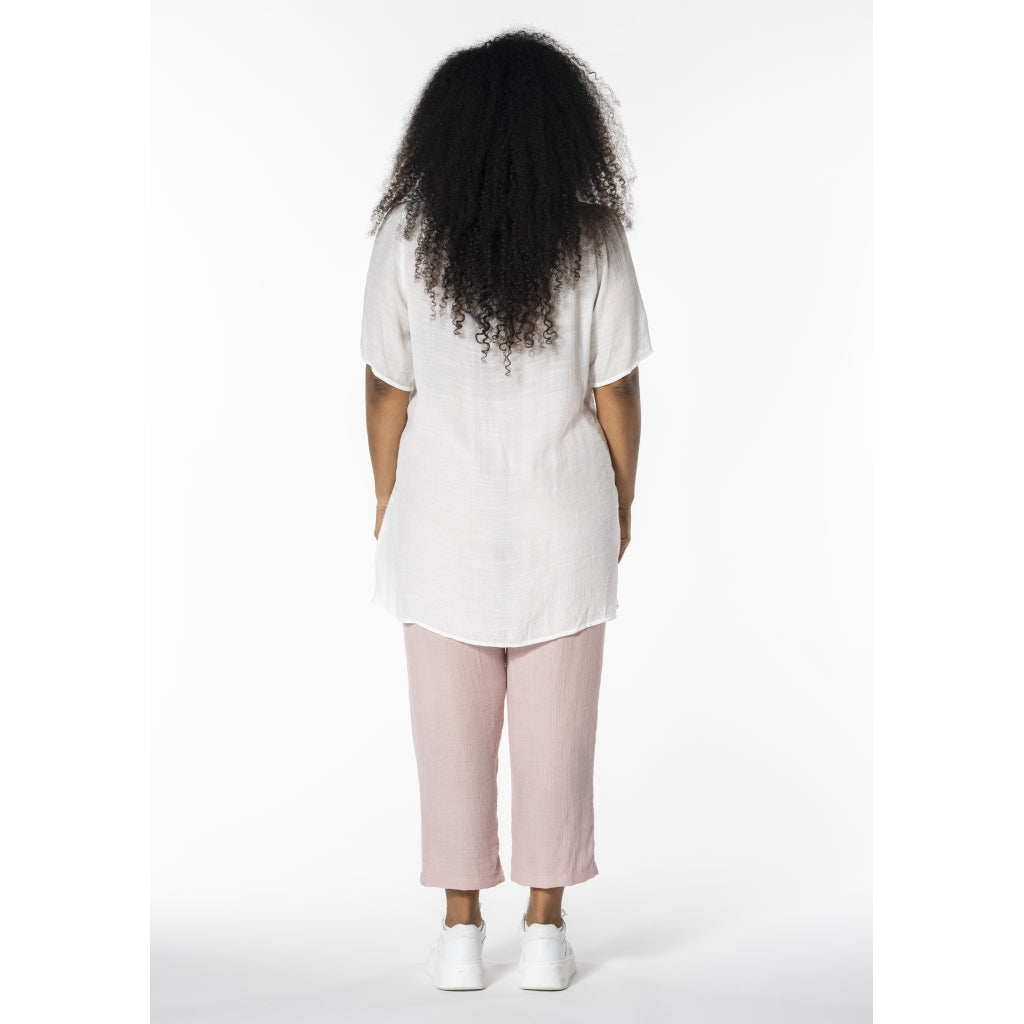 Studio Skatty Tunic Tunic White + pink stitch flower